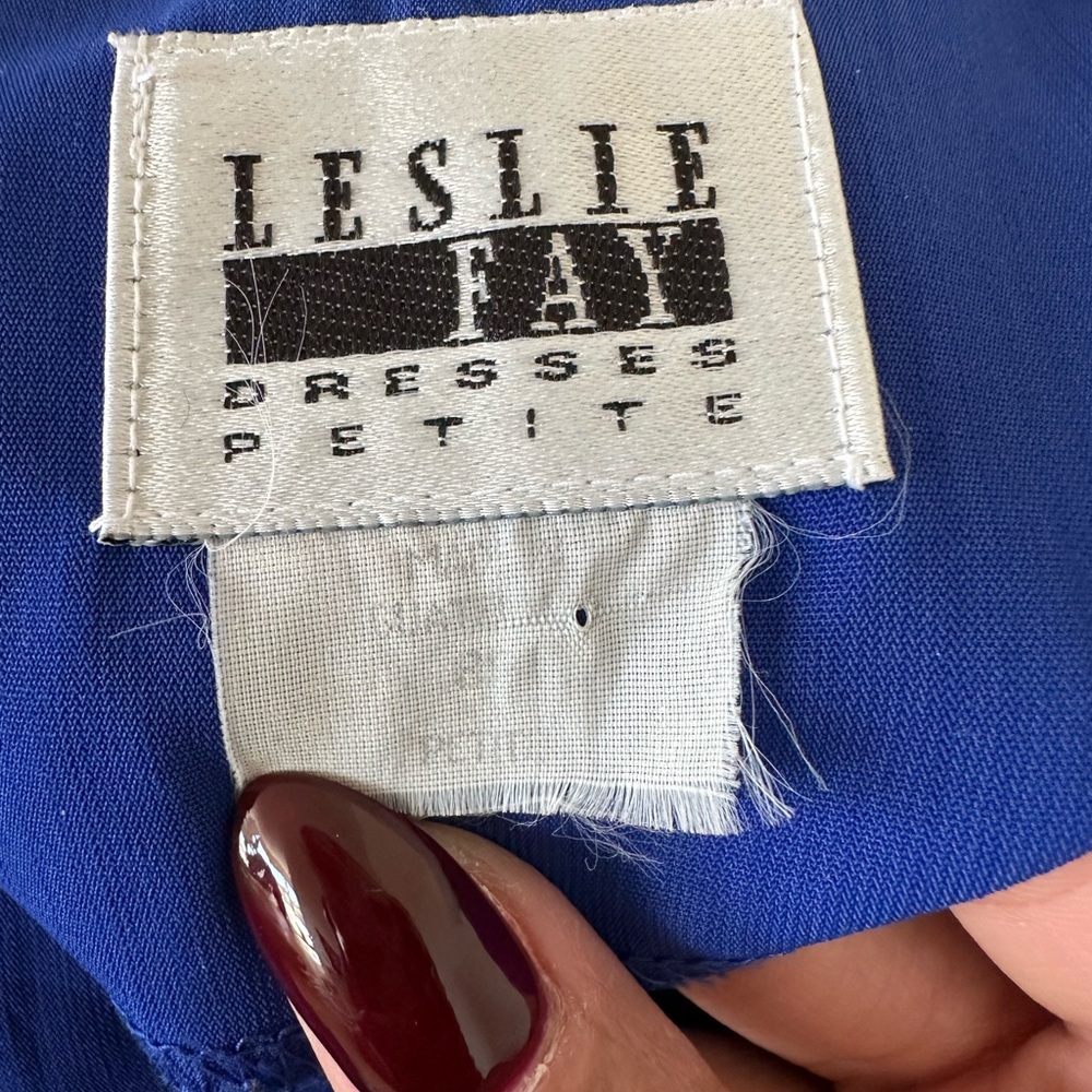 Puff Sleeve Tailored Fit Blouse - Picture 4 of 4